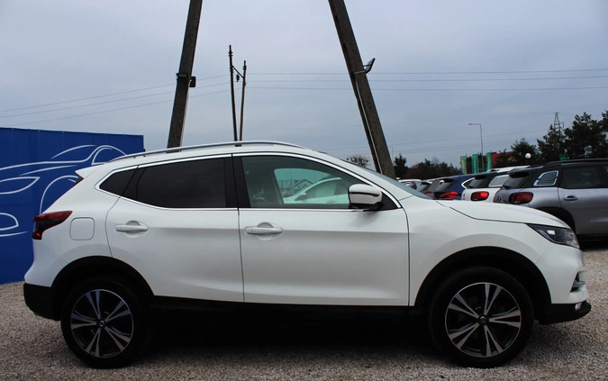 Nissan Qashqai cena 82900 przebieg: 63000, rok produkcji 2018 z Pasym małe 562